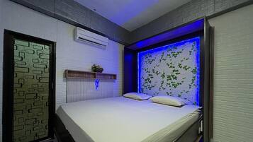 Quarto casal standard | Wi-Fi de cortesia, roupa de cama