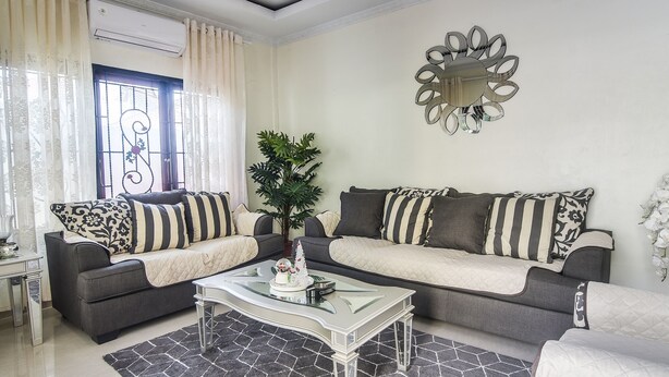 Quầy tiếp tân
