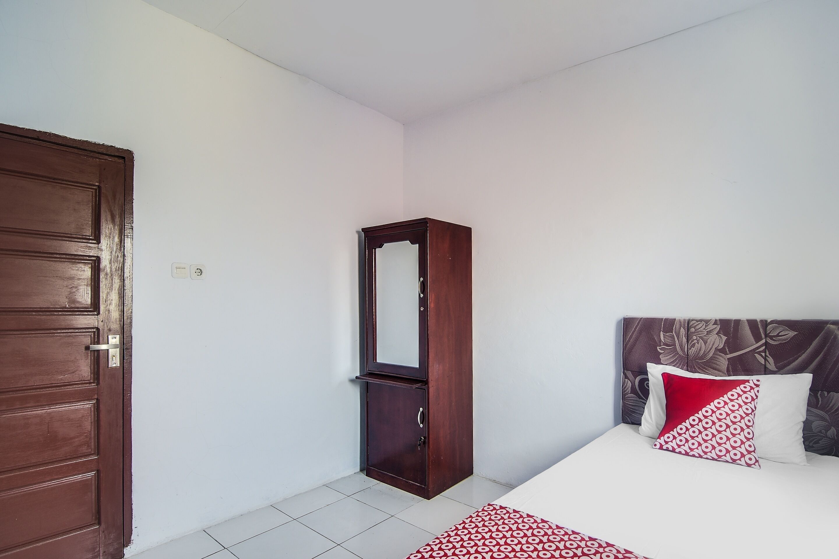 single room | desk, free wifi, bed sheets