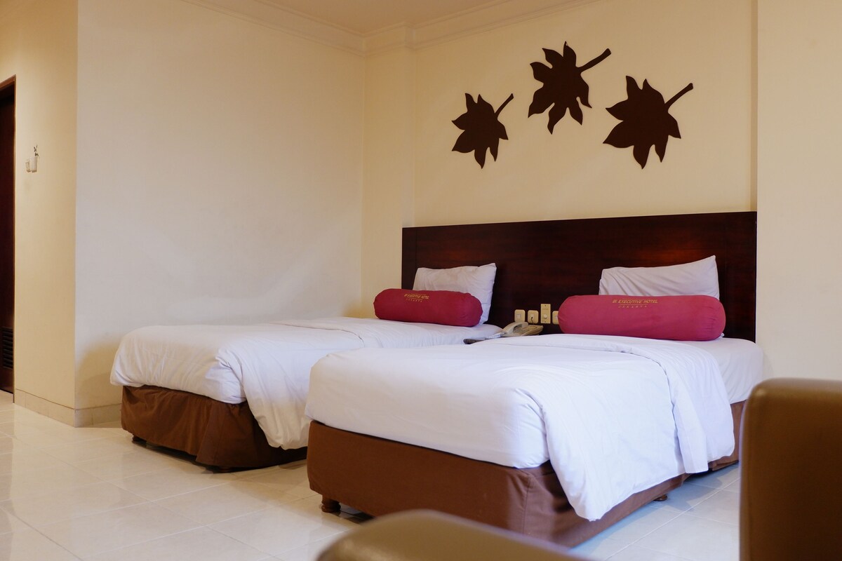 Deluxe Twin Room | Desk, WiFi (free), bed sheets