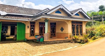 OYO Homes 91096 Desa Wisata Tunggul ArumNearWisata Tunggularum