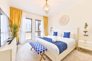 Deluxe 2BR Apartment - Ultra Luxury Downtown Burj Khalifa View (Dubai)