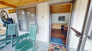 A wooden exterior with a sign reading "SUITE 9". - PA Grand Canyon, Mountain View, Pine Creek (Gaines)
