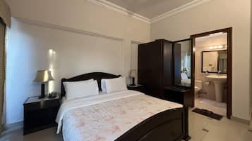 Iron/ironing board, free WiFi