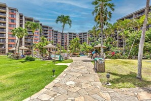 Property grounds - We are OPEN welcome back  536 GORGEOUS Studio Partial Ocean views from lanai  (Lahaina)