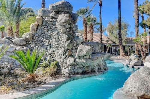 Dreamy Vegas Strip area condo