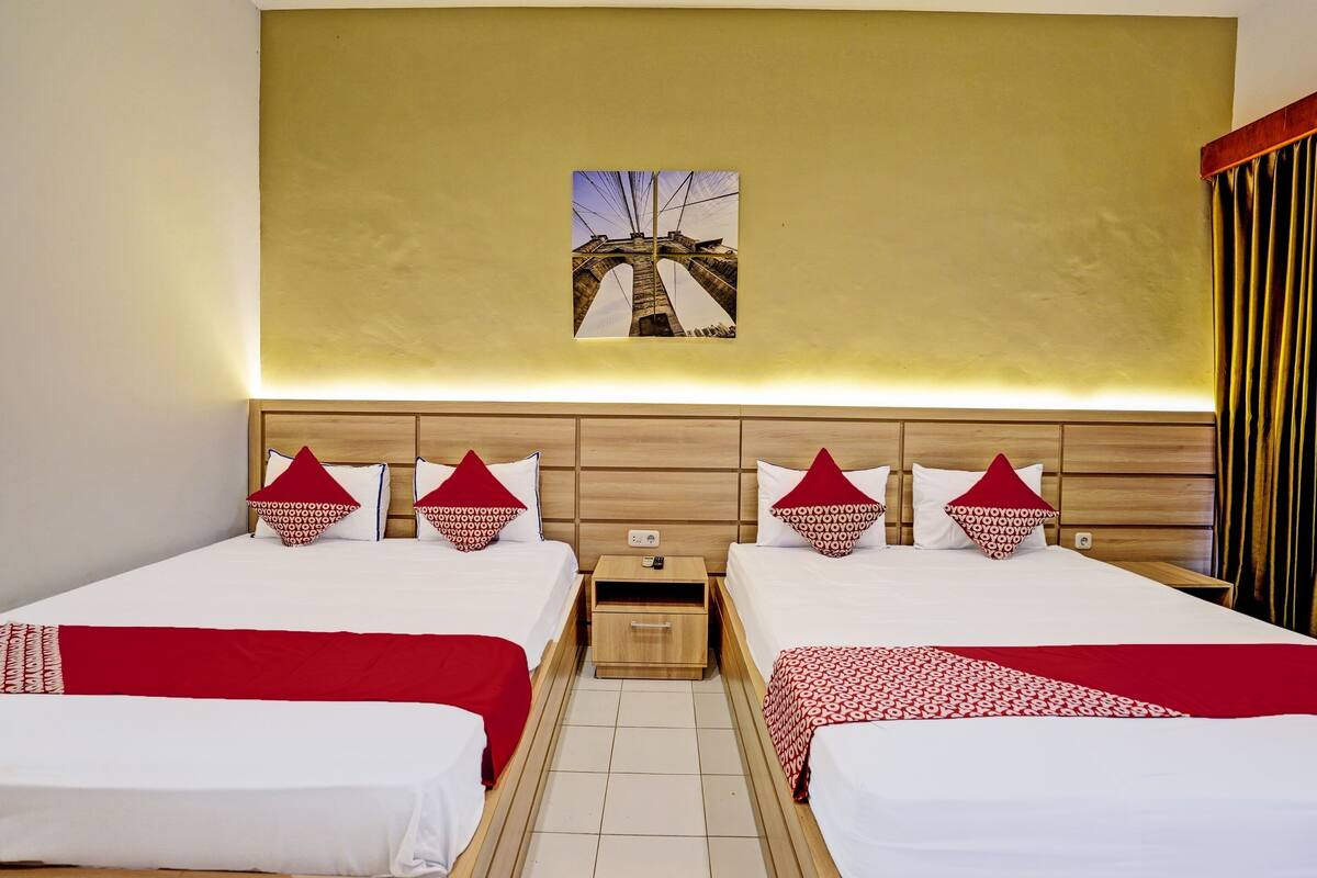 Desk, laptop workspace, free WiFi, bed sheets