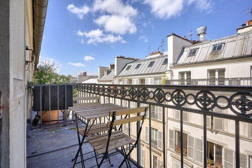 Magnificent apartment ideally located in Paris