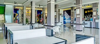 OYO 92152 Hotel The Wong