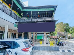 Exterior - OYO 92152 Hotel The Wong (Baturaja)