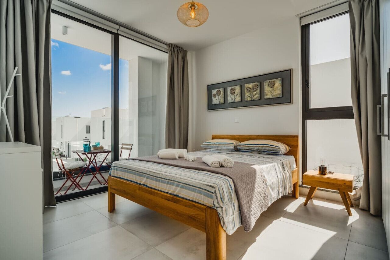 4 Schlafzimmer, Schreibtisch, Bügeleisen/Bügelbrett, Reisekinderbett