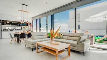 Télévision, table de tennis de table