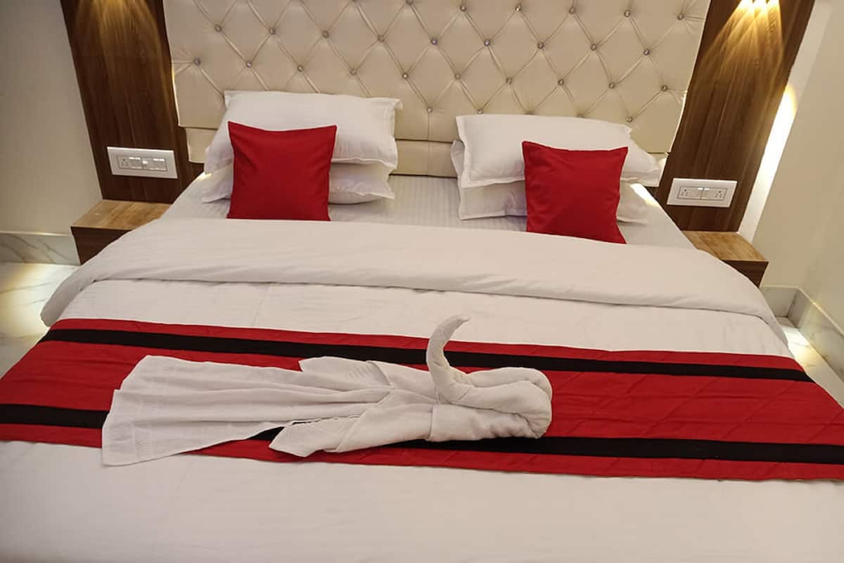 Habitación Deluxe doble, vistas a la ciudad | Sábanas de algodón egipcio y ropa de cama de alta calidad