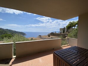 Property grounds - Amazing Calamoresca (Porto Santo Stefano)