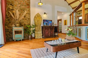 Interior - Pao Homes -  Beach Stone Villa 4BR with Salt water Pool- 1’ to the sea (Thành phố Hội An)