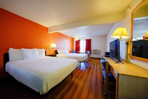 โต๊ะทำงาน, เตารีด/โต๊ะรีดผ้า, นาฬิกา�ปลุก