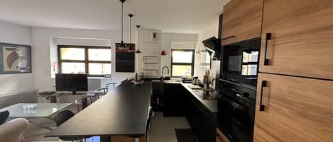 Microwave, oven, stovetop, dishwasher