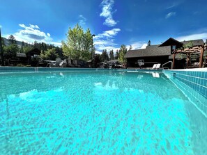 Beheizter Pool