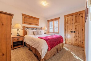 5 chambres, bureau, fer et planche à repasser, Wi-Fi gratuit