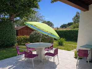 تناول الطعام بالخارج