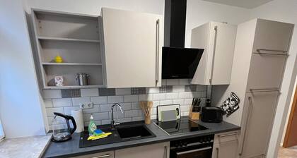Ferienwohnung Bernstein ruhig und familienfreundlich mit Garten kostenloses WLan