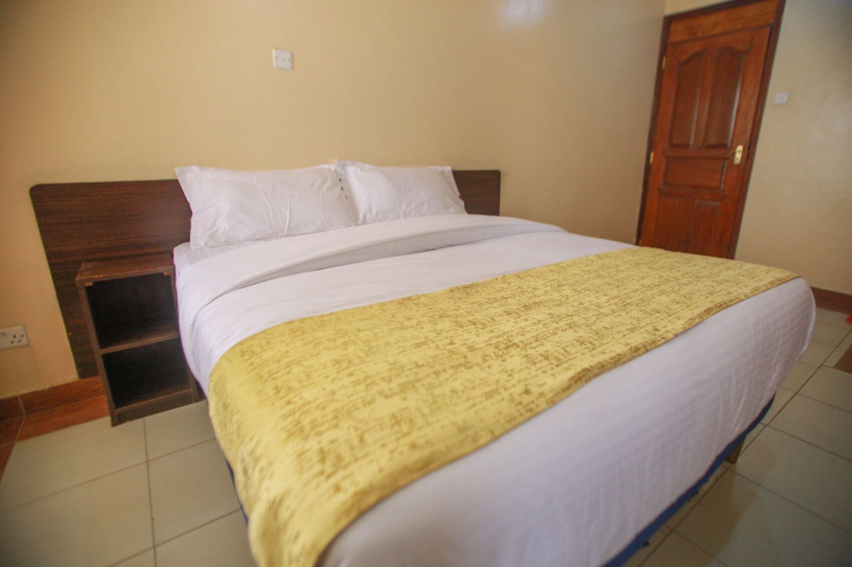 Standard Room | Tempur-Pedic beds, free WiFi