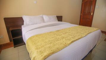 Standard Room | Tempur-Pedic beds, free WiFi