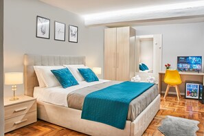 Habitación triple Confort | Sábanas italianas Frette y ropa de cama de alta calidad