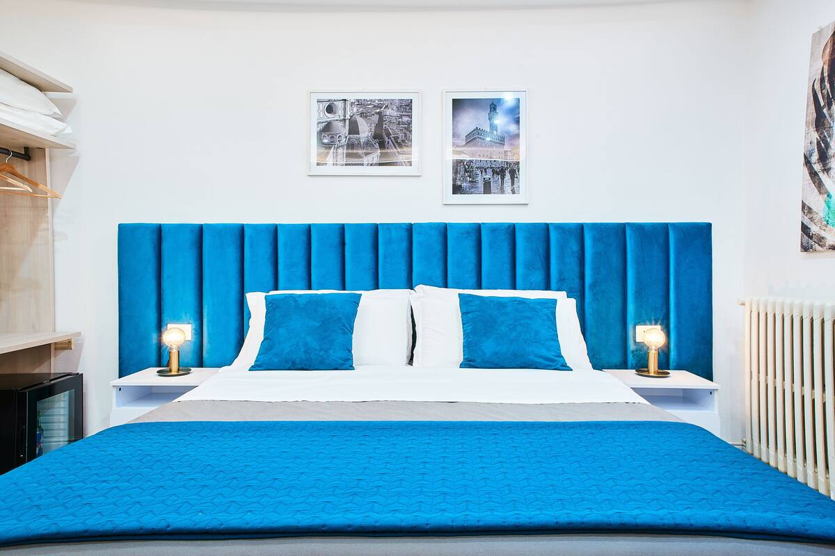 Frette Italian sheets, premium bedding, down duvets, pillow-top beds