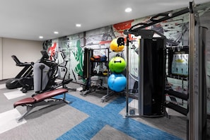 Fitness facility - Wingate by Wyndham College Station South (College Station)