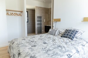 4 bedrooms, Internet, bed sheets - Villa NEPITA, swimming pool, sea view for 8 people, 4 bedrooms, ERBALUNGA, 20222 (Brando)