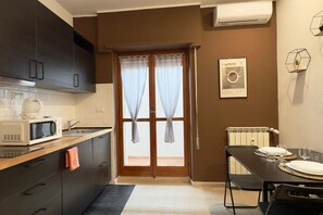 Fridge, microwave, stovetop - Rome Vatican Studio Flat (Roma)