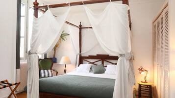 1 bedroom, iron/ironing board, Internet, bed sheets