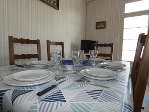 Dining - House in Notre-Dame-de-Monts - 5 ppl., Pets allowed (Notre-Dame-de-Monts)