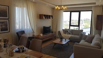 家庭公寓 | 4 間睡房、免費 Wi-Fi