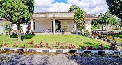 Capital O 92214 Beristera Hotel