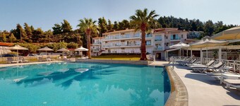 Acrotel Lilyann Boutique Hotel