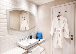 Bathroom - Acrotel Lilyann Boutique Hotel (Sithonia)