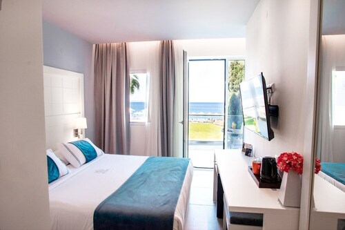 Acrotel Lilyann Boutique Hotel