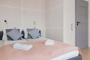 1 bedroom, iron/ironing board, WiFi, bed sheets - Beach Apartment Sopot | Beautiful Apartment | Desk (Sopot)