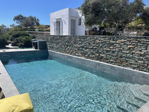 Piscine extérieure, piscine chauffée