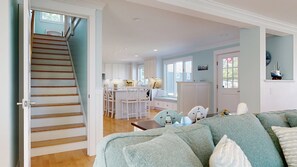 Smart TV - Bliss Street Beach House (Scarborough)