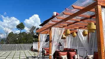 Luxury Studio | Terrace/patio