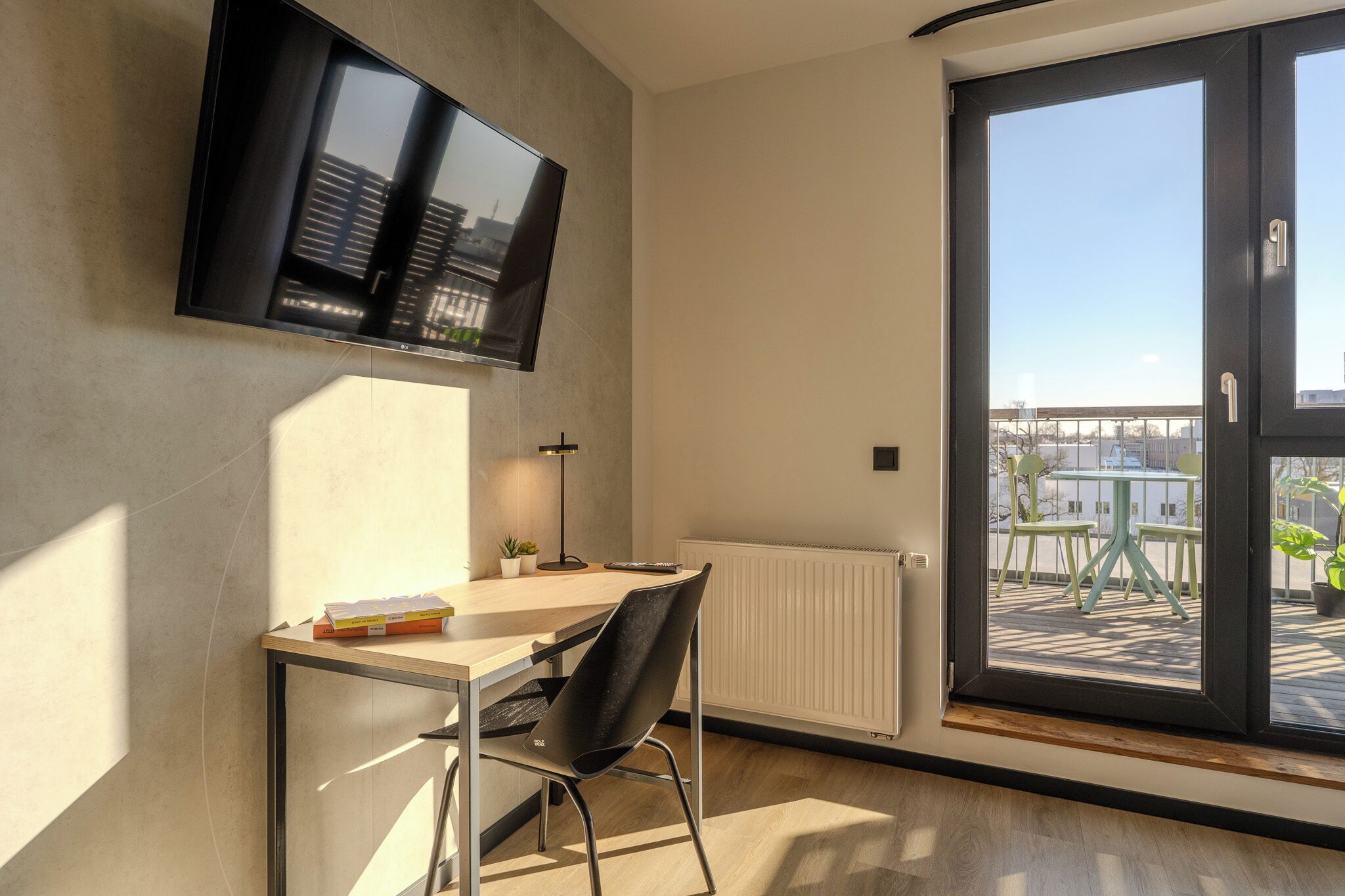 The Base Balcony Apartment | Desk, laptop workspace, blackout curtains, free WiFi