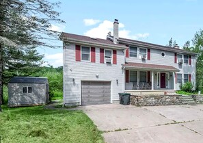 Front of property - Garden View Home (Tobyhanna)