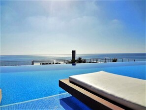 Outdoor pool, an infinity pool