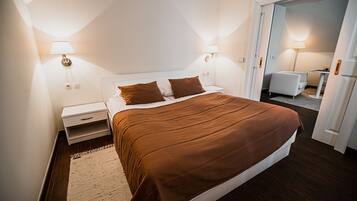 1 bedroom, free WiFi, bed sheets