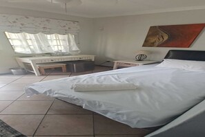 Single Room - Matina guest house (Sandton)