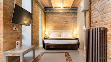 Deluxe Studio Suite | 1 bedroom, travel cot, free WiFi, bed sheets