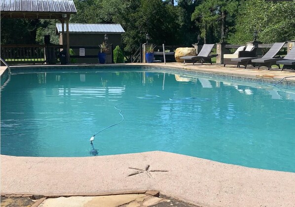 Piscina stagionale all'aperto